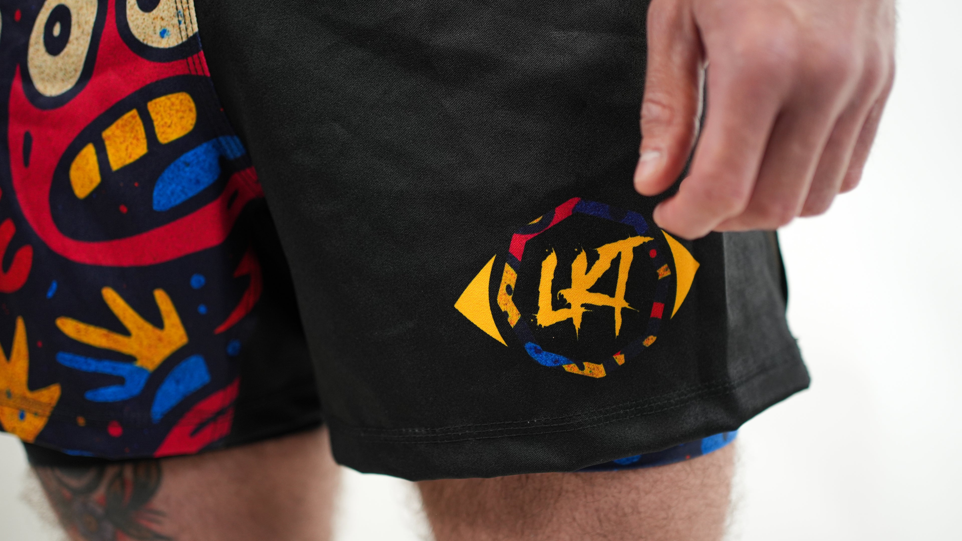 Momentum 2 in 1 Shorts Graffito