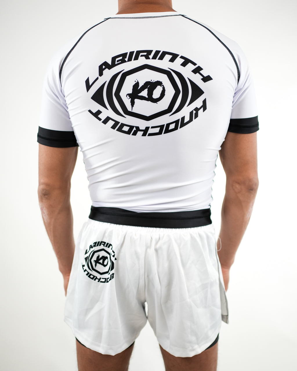 Momentum Completo White