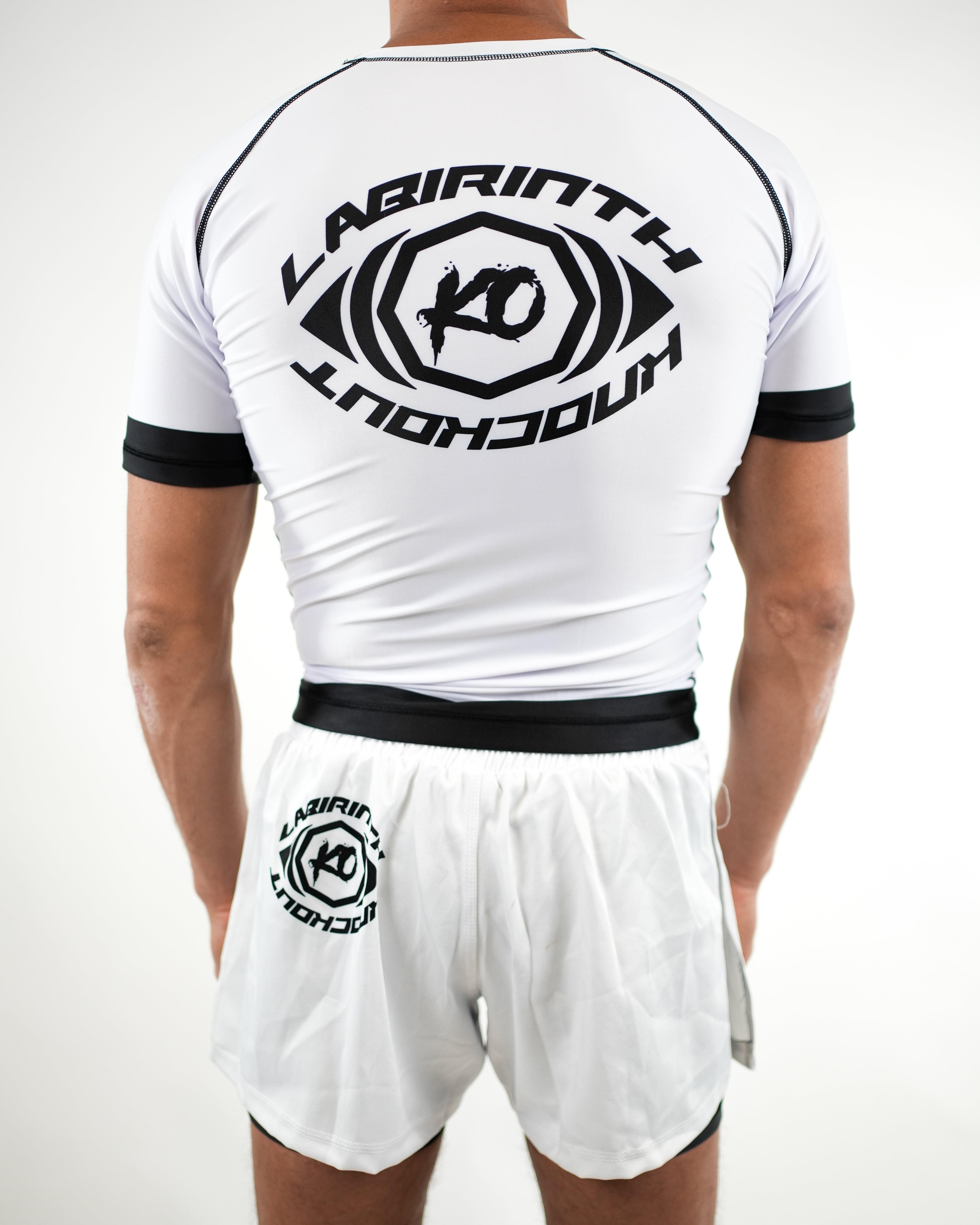 Momentum Completo White